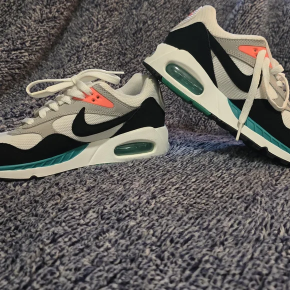 Nike Air Max Sneakers in Black and White - Picture 1 of 10